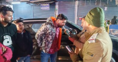 Bharat News:-एसएसपी देहरादून के निर्देशन में सम्पूर्ण जनपद में पुलिस द्वारा चलाया जा रहा सघन चेकिंग अभियान पुलिस अधीक्षक नगर/ग्रामीण/ यातायात द्वारा लगातार।