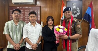 नार्थ ईस्ट स्टूडेंट एसोसिएशन के छात्रों/पदाधिकारियों द्वारा एसएसपी दून से की शिष्टाचार भेंट