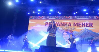 SGRR यूनिवर्सिटी में ‘जैनिथ-2026’ का शानदार आगाज़, प्रियंका मेहर के गीतों पर झूमे छात्र