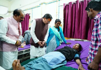 पिथौरागढ़ दौरा: बी.डी. पाण्डेय अस्पताल पहुँचे मुख्यमंत्री, इमरजेंसी और चिल्ड्रन वार्ड का किया निरीक्षण, मरीजों से पूछा- “कैसी मिल रही है सुविधा?”