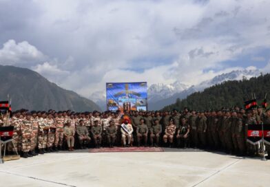 राज्यपाल गुरमीत सिंह ने औली में जवानों को किया सम्मानित: असम रेजिमेंट और ITBP के अदम्य साहस को किया सलाम, बोले- “आप पर पूरे देश को गर्व है”