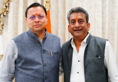 मुख्यमंत्री आवास में सीएम धामी से मिले मशहूर अभिनेता हेमंत पांडे