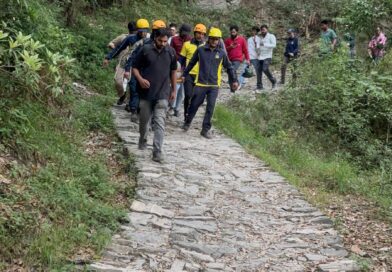 नैनीताल की चाइना पीक पर बड़ा हादसा, ट्रैकिंग के दौरान 50 मीटर गहरी खाई में गिरा पर्यटक