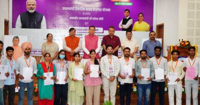 प्रधानमंत्री मोदी ने देशभर में 15 लाख से अधिक युवाओं को ₹2,400 करोड़ की प्रोत्साहन राशि की वितरित