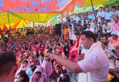 “मंत्री राम सिंह कैड़ा गाँव- गाँव पहुंचकर सुन रहे हैं ग्रामीणों की समस्या”
