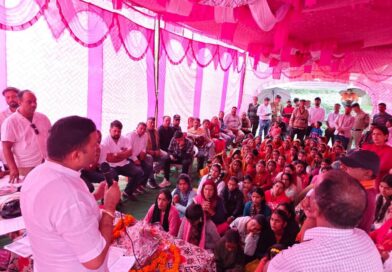 भीमताल: कैबिनेट मंत्री राम सिंह कैड़ा ने सुनी ग्रामीणों की समस्याएं, अधिकारियों को दिए समाधान के निर्देश