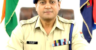 अवैध शराब की तस्करी में लिप्त 01 महिला अभियुक्ता सहित 02 शराब तस्करों को दून पुलिस ने किया गिरफ्तार