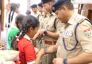 जब हाथों में राखी थाम एसएसपी दून से मिलने पहुँचे नन्हे कदम