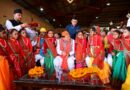 देवीधुरा में फलों-फूलों से बरसी बग्वाल, ऐतिहासिक पाषाण युद्ध के साक्षी बने लाखों श्रद्धालु