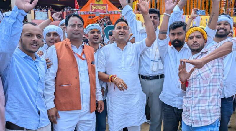 कैबिनेट मंत्री राम सिंह कैड़ा ने माँ बाराही धाम देवीधुरा हर वर्ष की भाती खेली बग्वाल