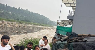 देहरादून में बारिश के बीच प्रशासन अलर्ट, जलभराव वाले क्षेत्रों में QRT तैनात
