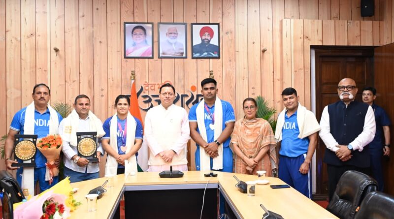 कॉमनवेल्थ गेम्स 2026 के उत्तराखंड के पदक विजेताओं और प्रशिक्षकों को मुख्यमंत्री धामी ने किया सम्मानित