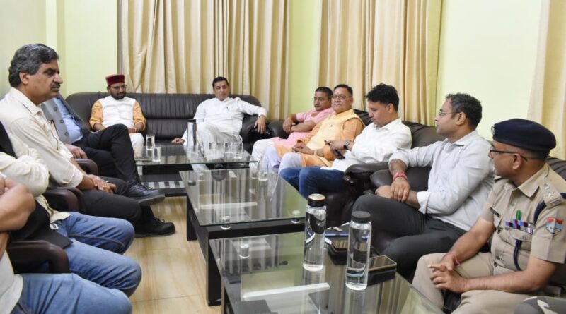 गढ़वाल सांसद अनिल बलूनी ने किया टीएचडीसी टनल का निरीक्षण