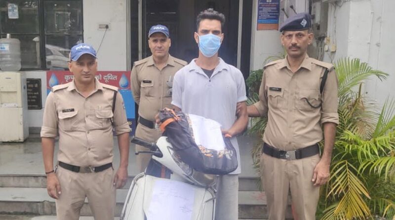 चोरी की अलग- अलग घटनाओं का दून पुलिस ने किया खुलासा