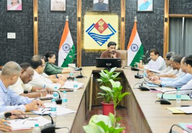 नदियों में कूड़ा डालने वालों पर होगी एफआईआर, डीएम ने अनधिकृत डंपिंग साइट तत्काल चिन्हित करने के निर्देश
