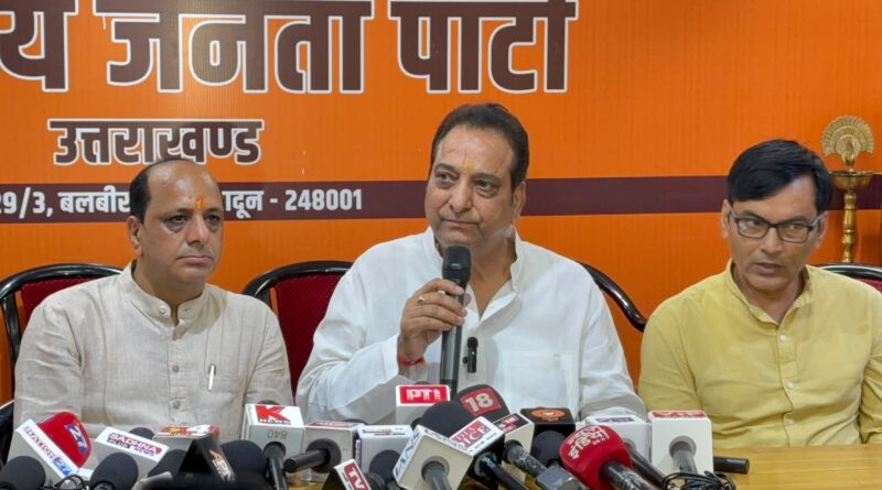 सामने आ रहे घोटाले राजनैतिक भ्रष्टाचार का असली काला चेहरा : चमोली