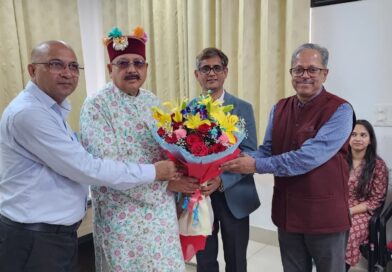 पर्यटन मंत्री महाराज से मिले साउथेम्प्टन विश्वविद्यालय, लंदन के छात्र-छात्राएं