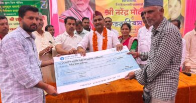 मंत्री कैड़ा ने ग्रामीणों संग मनाया PM मोदी का जन्मदिन