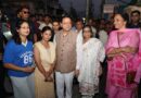 बच्चों से लेकर बुजुर्गों तक ने मांगी सेल्फी, मुख्यमंत्री धामी ने रुककर हर किसी की इच्छा की पूरी