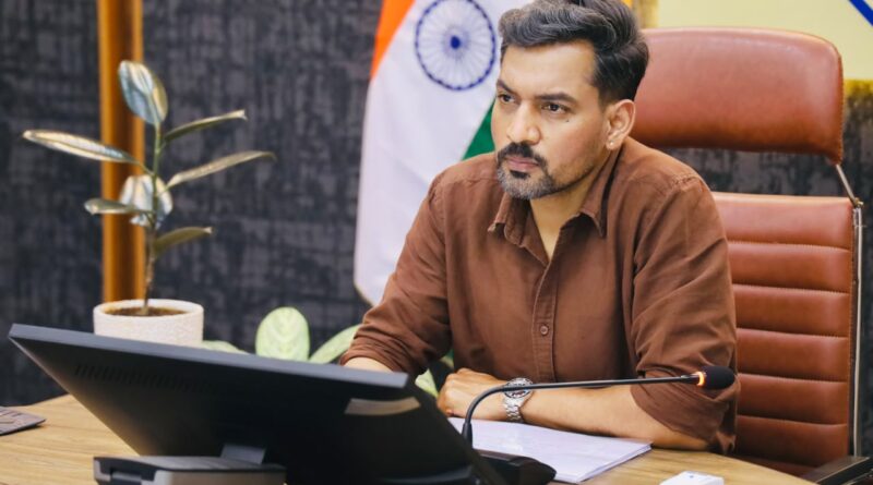जिला प्रशासन के प्रयासों से 112 ड्रॉपआउट छात्राओं को स्कूल में मिला दाखिला