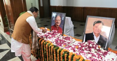 मुख्यमंत्री ने विधानसभा में पूर्व कैबिनेट मंत्री स्वर्गीय हीरा सिंह बिष्ट को दी भावभीनी श्रद्धांजलि