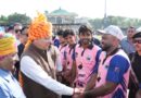 नमो क्रिकेट लीग में मुख्यमंत्री धामी ने खिलाड़ियों के साथ खेला क्रिकेट, बढ़ाया युवा खिलाड़ियों का उत्साह