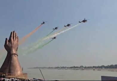 वाराणसी में पीएम मोदी ने देखा भव्य एयर शो, राफेल-मिराज समेत लड़ाकू विमानों ने दिखाया शौर्य